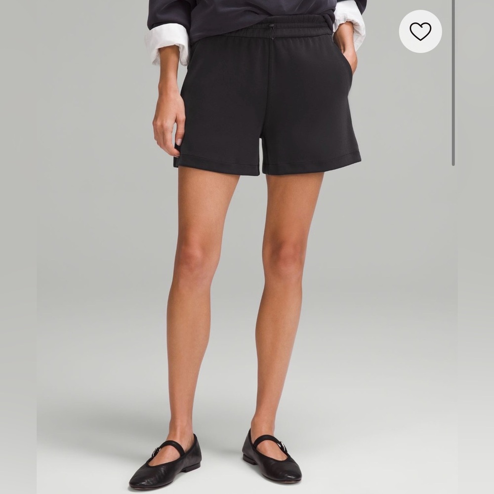 lululemon athletica softstream high rise short 4”